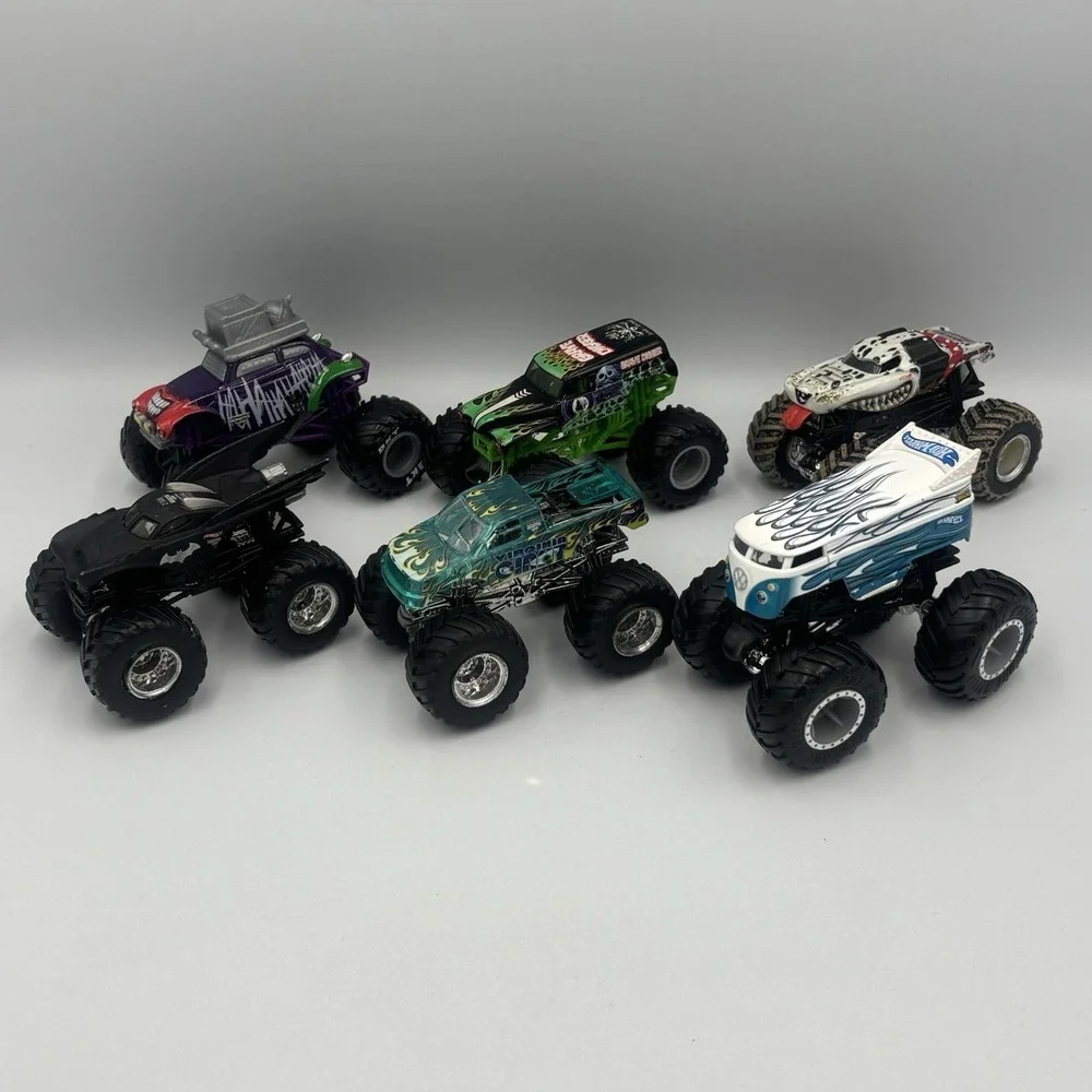 Monster Jam Hot Wheels 1:64 Diecast Truck Lot of 6 Grave Digger Monster‎ Mutt